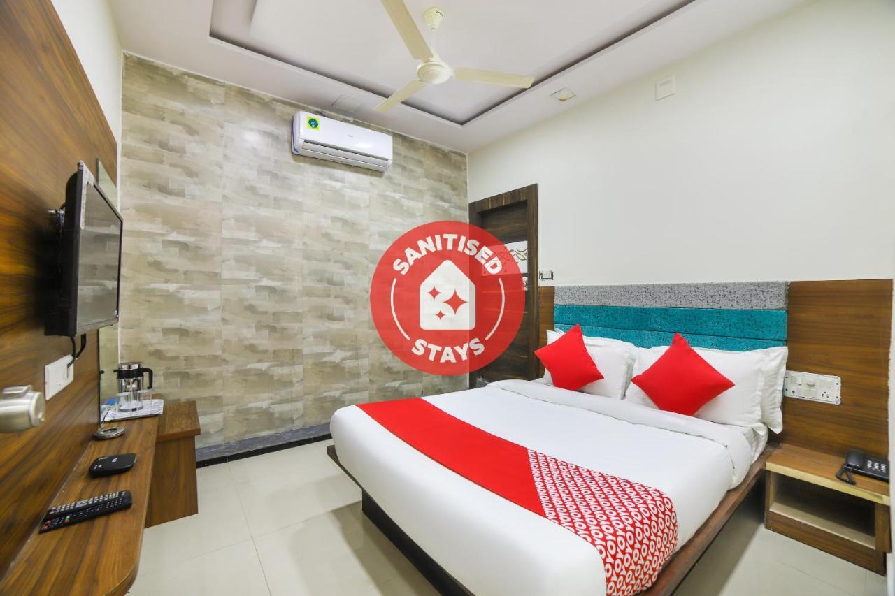 Oyo 67345 Hotel Anjani Inn Naroda Екстериор снимка