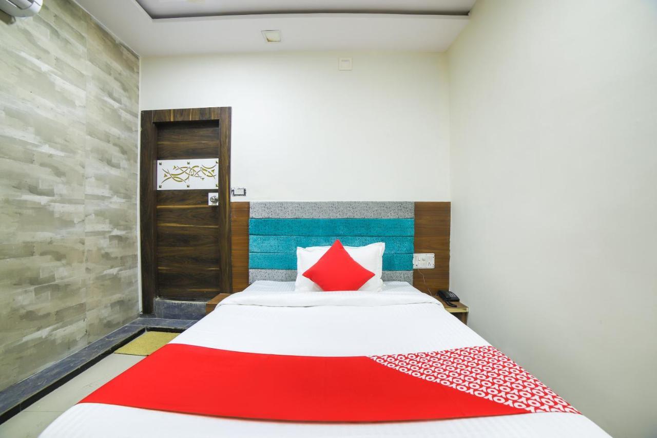 Oyo 67345 Hotel Anjani Inn Naroda Екстериор снимка