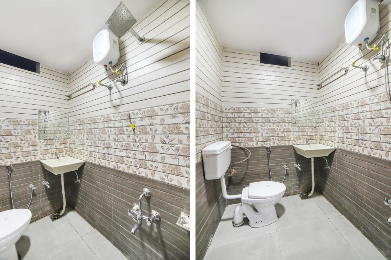 Oyo 67345 Hotel Anjani Inn Naroda Екстериор снимка